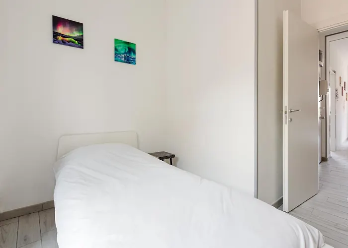 Bovisa Politecnico - Spacious Apt With Balcony!